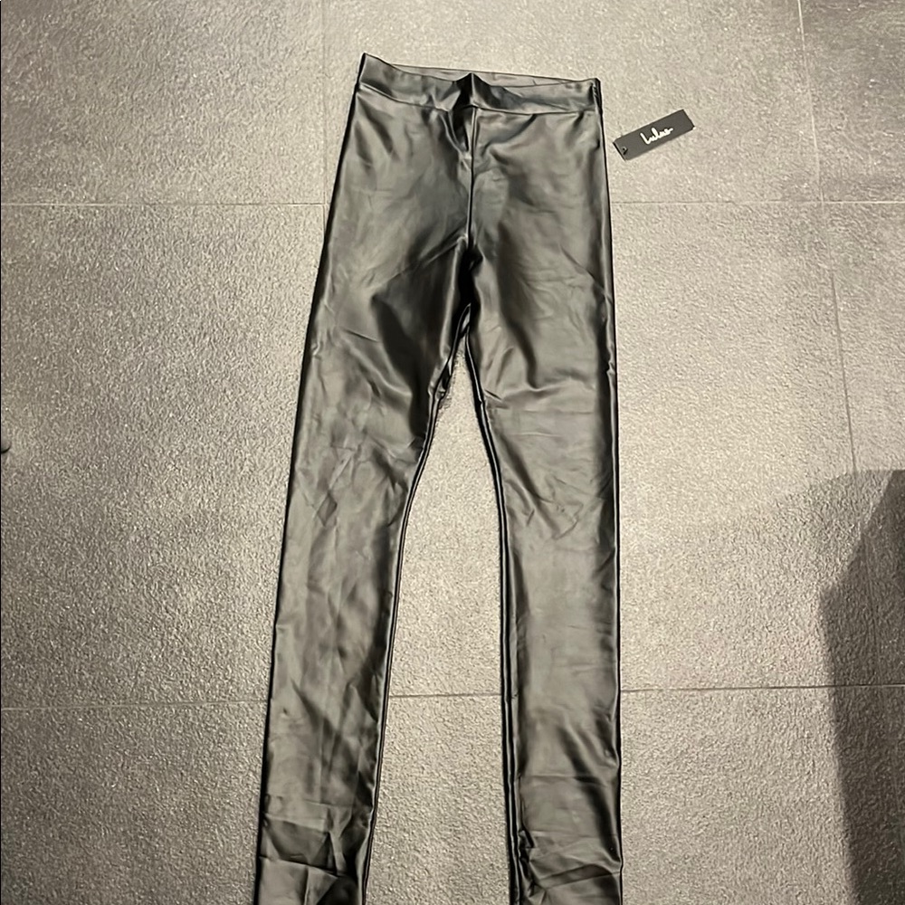 Lulu's Black Faux Leather Pants size S